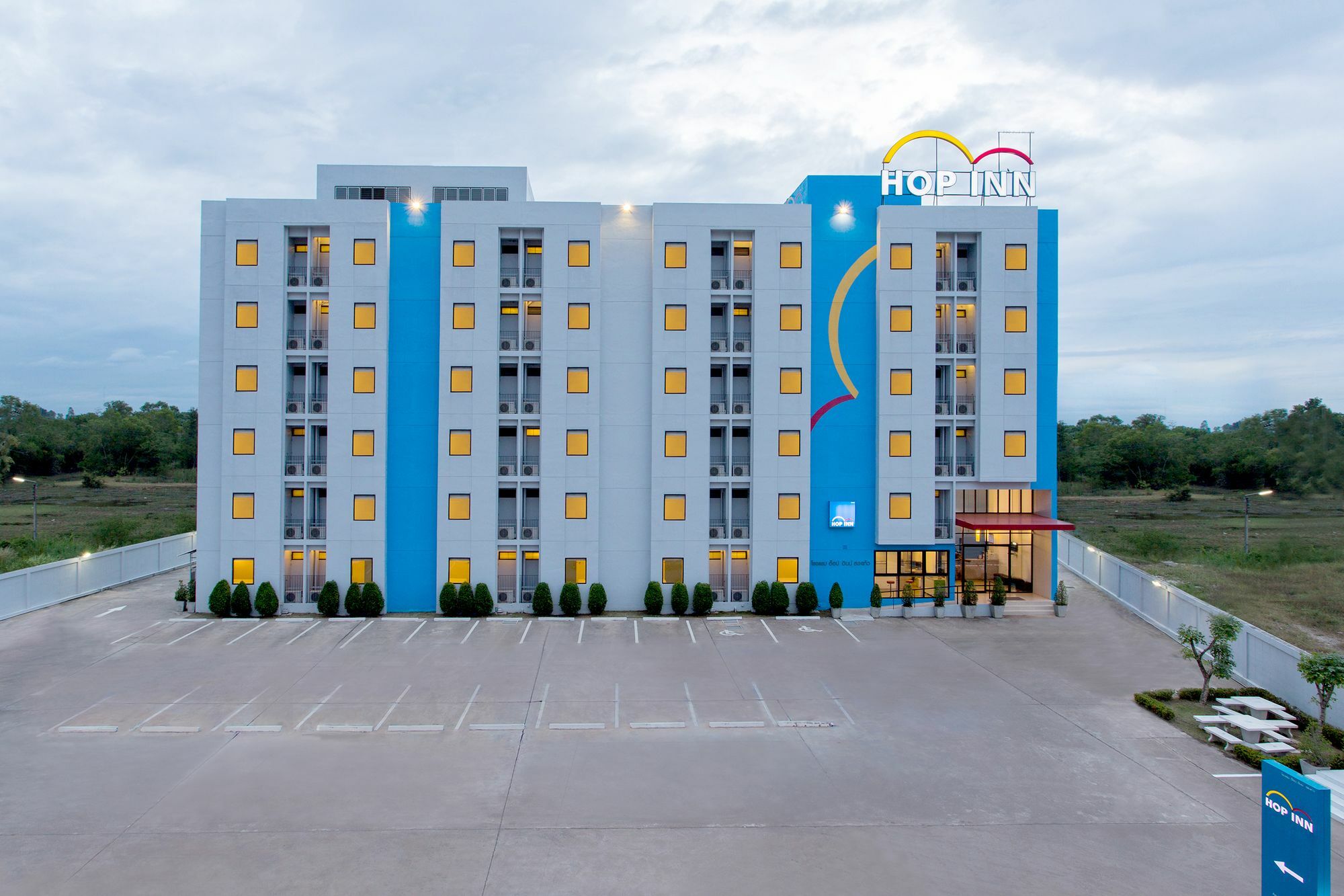 Hop Inn Lopburi Ngoại thất bức ảnh